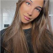 Soy estudiante de Magisterio. Puedo dar clases adaptando el nivel de cada alumno/a.